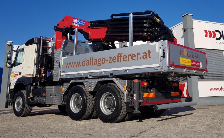 LKW Aufbau für ein Holzbau Unternehmen